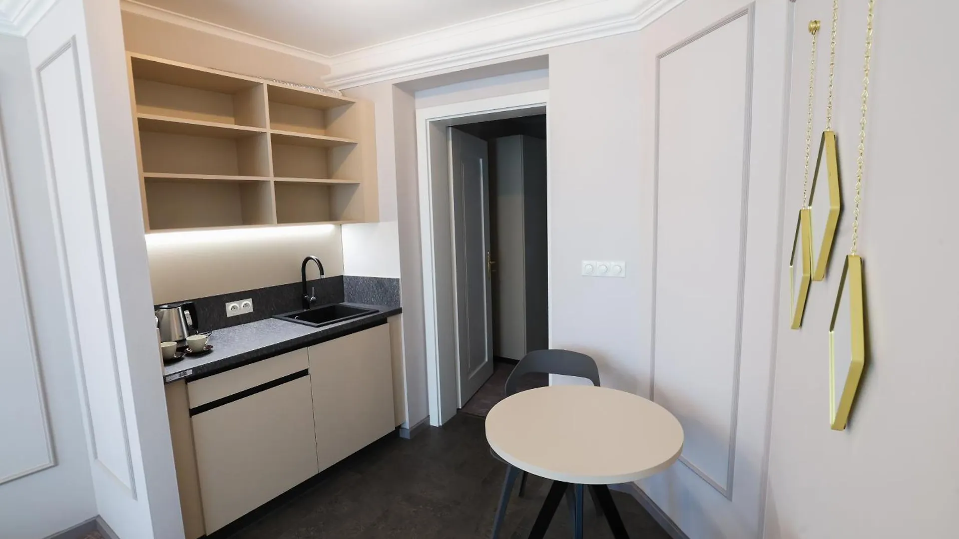 Boutique Hotel Ambiente ****+ Karlovy Vary 4*,